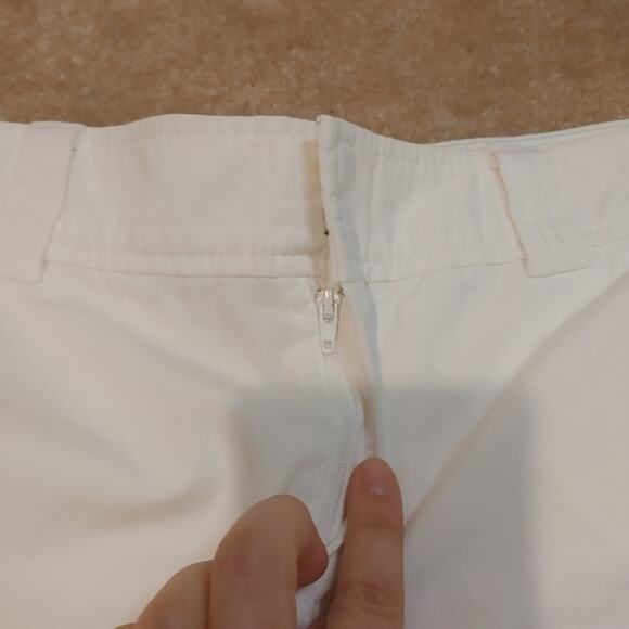 Lilly Pulitzer Size 4 Resort Fit White Shorts Summer Vacation Golf Golfing Prep - Picture 7 of 11